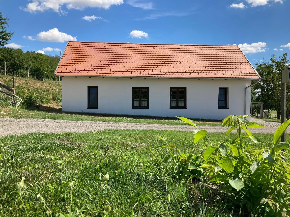 Kishosszúrét Vendégház Pecsvarad Exterior foto