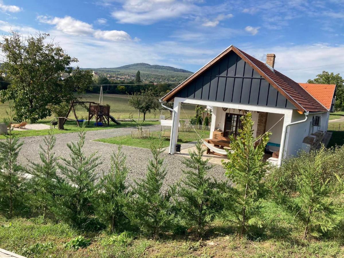 Kishosszúrét Vendégház Pecsvarad Exterior foto