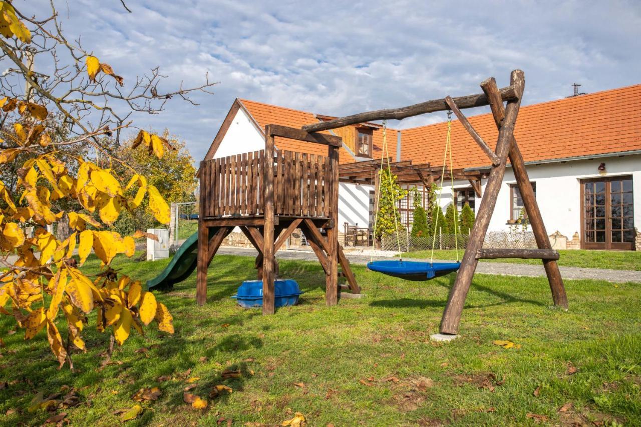 Kishosszúrét Vendégház Pecsvarad Exterior foto