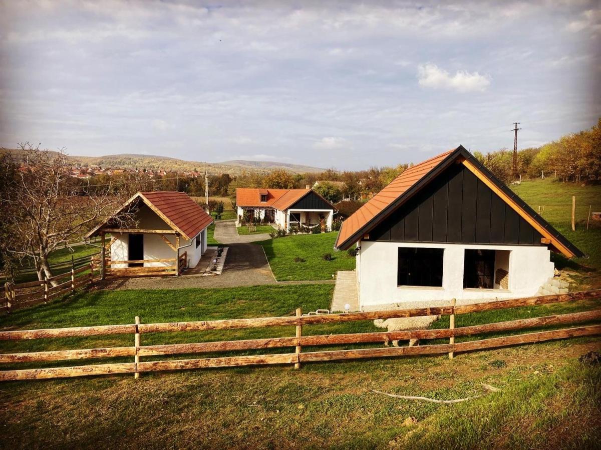 Kishosszúrét Vendégház Pecsvarad Exterior foto