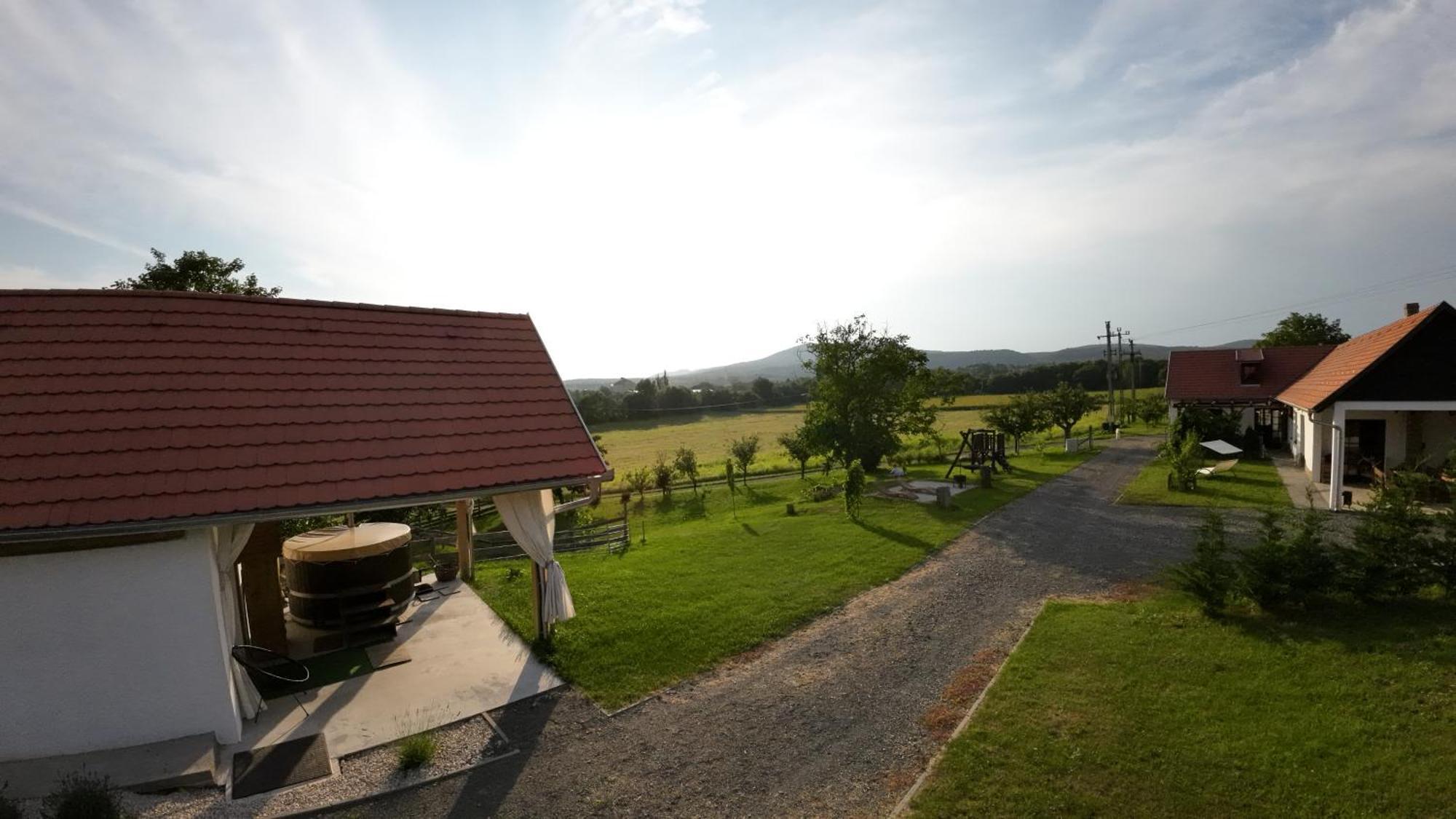 Kishosszúrét Vendégház Pecsvarad Exterior foto